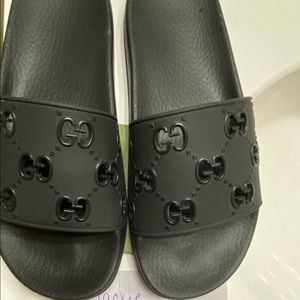 GG rubber Gucci Slides